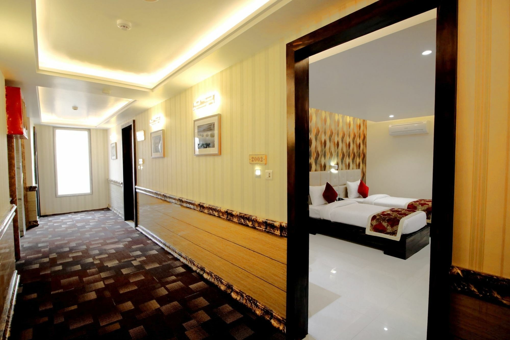 Pinnacle By Click Hotels, Лакхнау Экстерьер фото